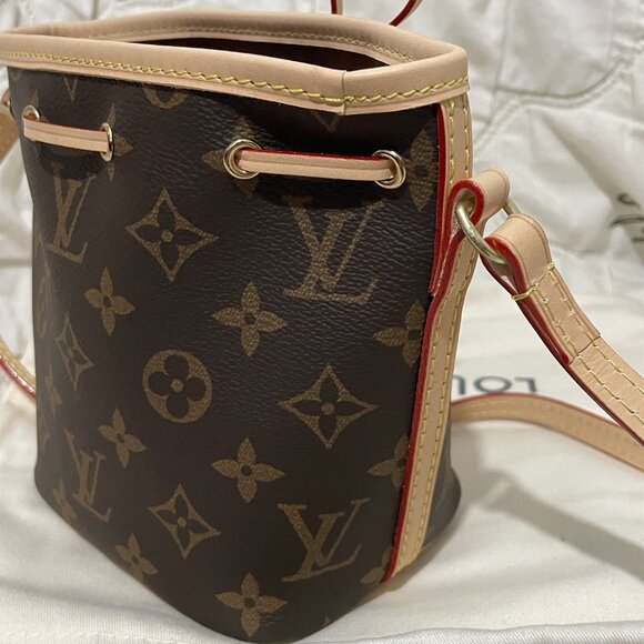 Louis Vuitton bucket bag - Picture 5 of 5